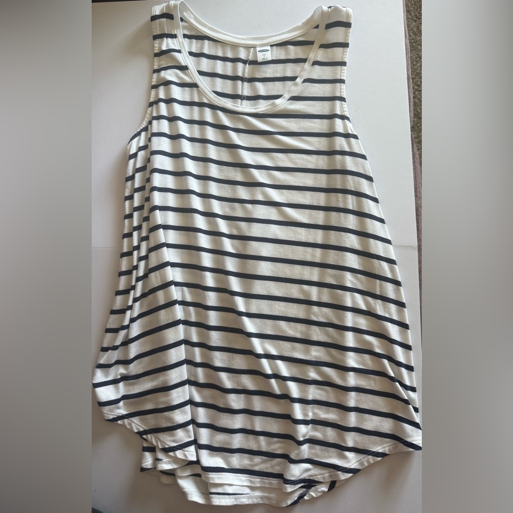 Old Navy Women's Tank Flow Size Small